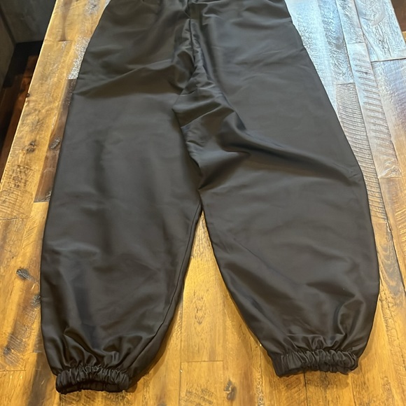 Brand new without tags Nike woven  joggers - Picture 4 of 8